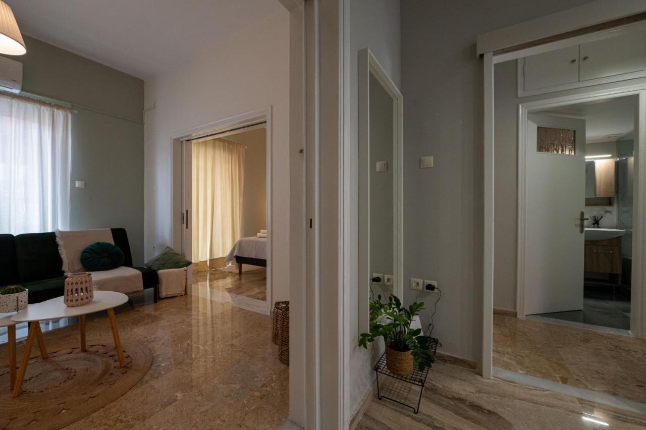 Anesis With A Yard Apartment *